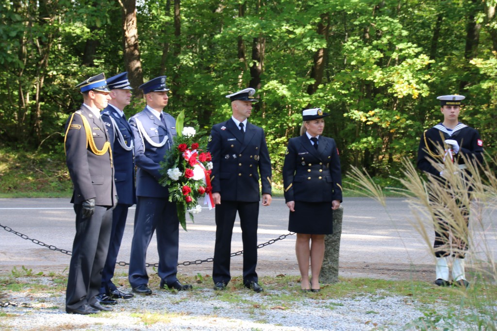 grupa delegacji służb mundurowych