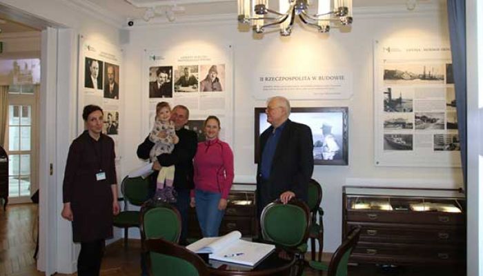 wizyta rodziny Antoniego Gellesa w Muzeum Piaśnickim