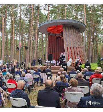 Uroczystości patriotyczno-religijne w Lasach Piaśnicy.