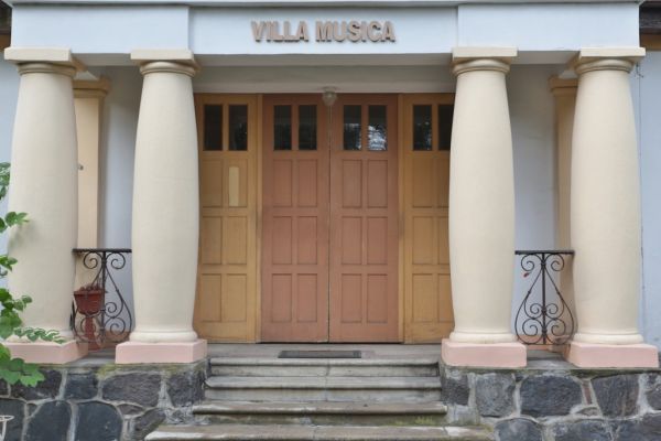 entrance to the Pank family villa
